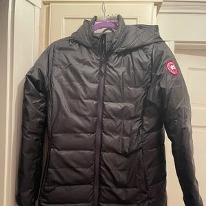 Women’s Canada Goose Camp Hooded Jacket medium